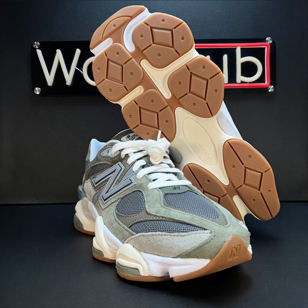 New Balance 9060 Running Shoes • U9060FOC • 'Green Grey' • Men’s Size 9